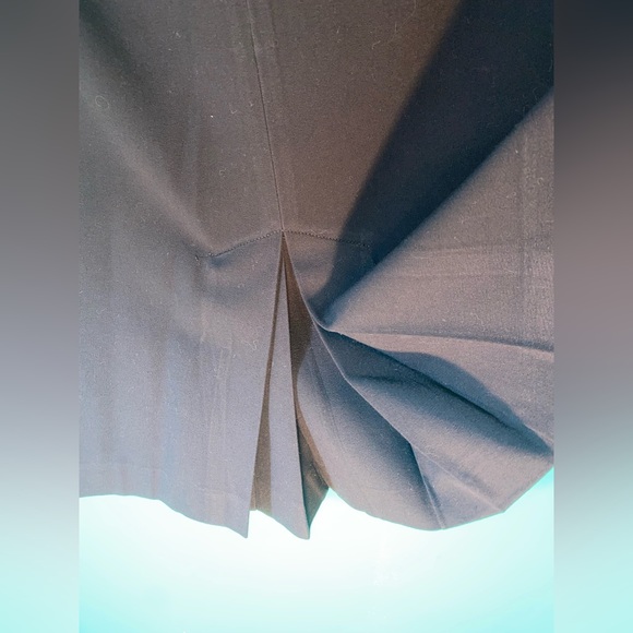 Size 18 - Black dress skirt (matching top in boutique) - Picture 5 of 5